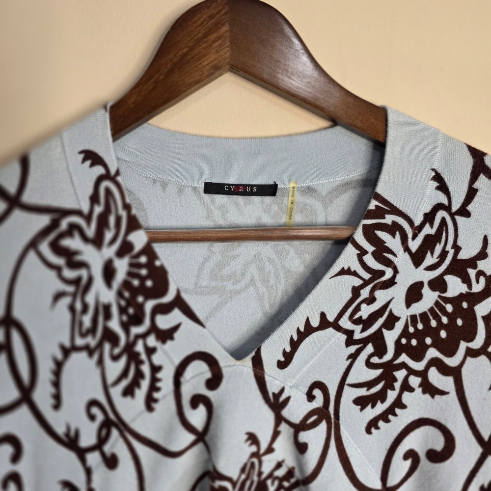 Cyrus Sweater Top Women Large Blue Brown Floral Bell‎ Sleeve V-Neck 57804 - Picture 2 of 9